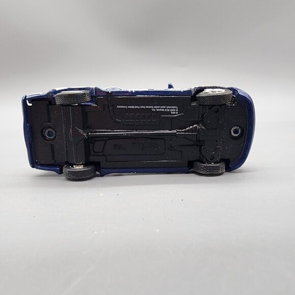 Ford F-150 Pickup Toronto Maple Leafs NHL 1:64 Diecast Truck Blue White - Picture 6 of 8